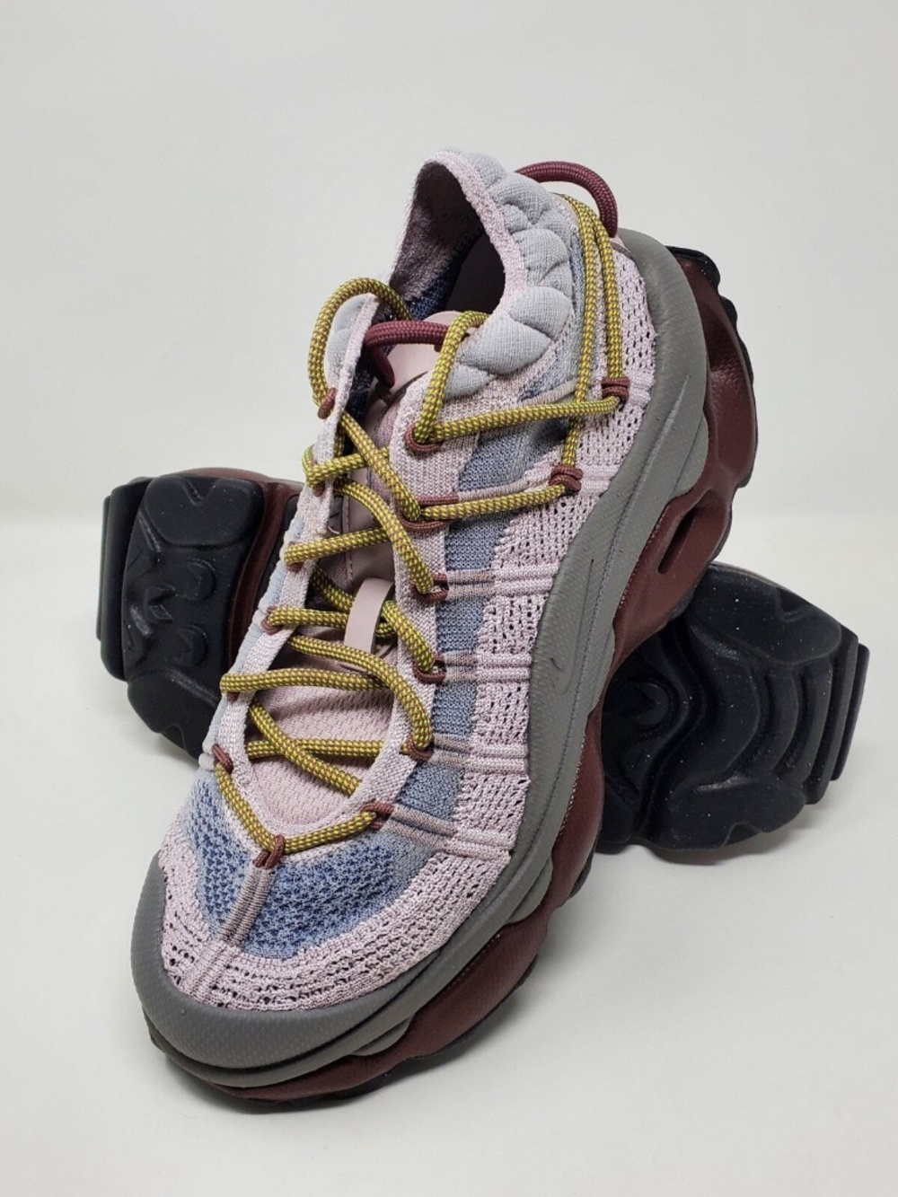 Nike Air Max Flyknit Venture Platinum Violet Women's Size 7 - Picture 1 of 8